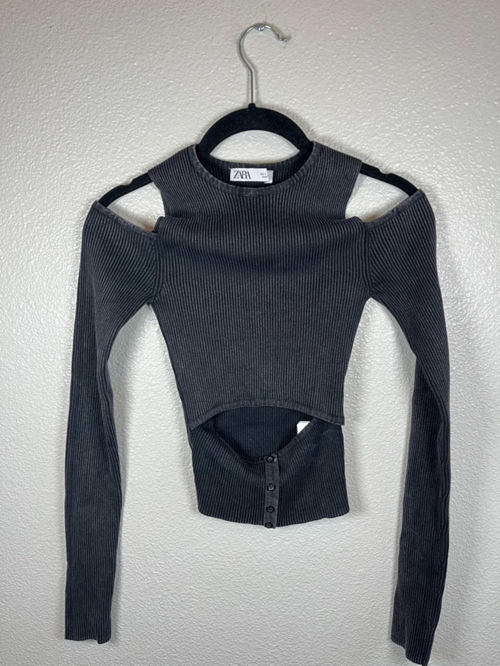 Zara Black Acid Wash Ribbed Cold-Shoulder Cutout Sweater SM - Picture 5 of 11
